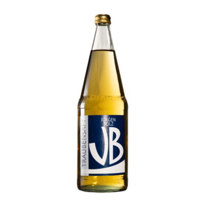 Flasche gefüllt mit weißem Traubensaft