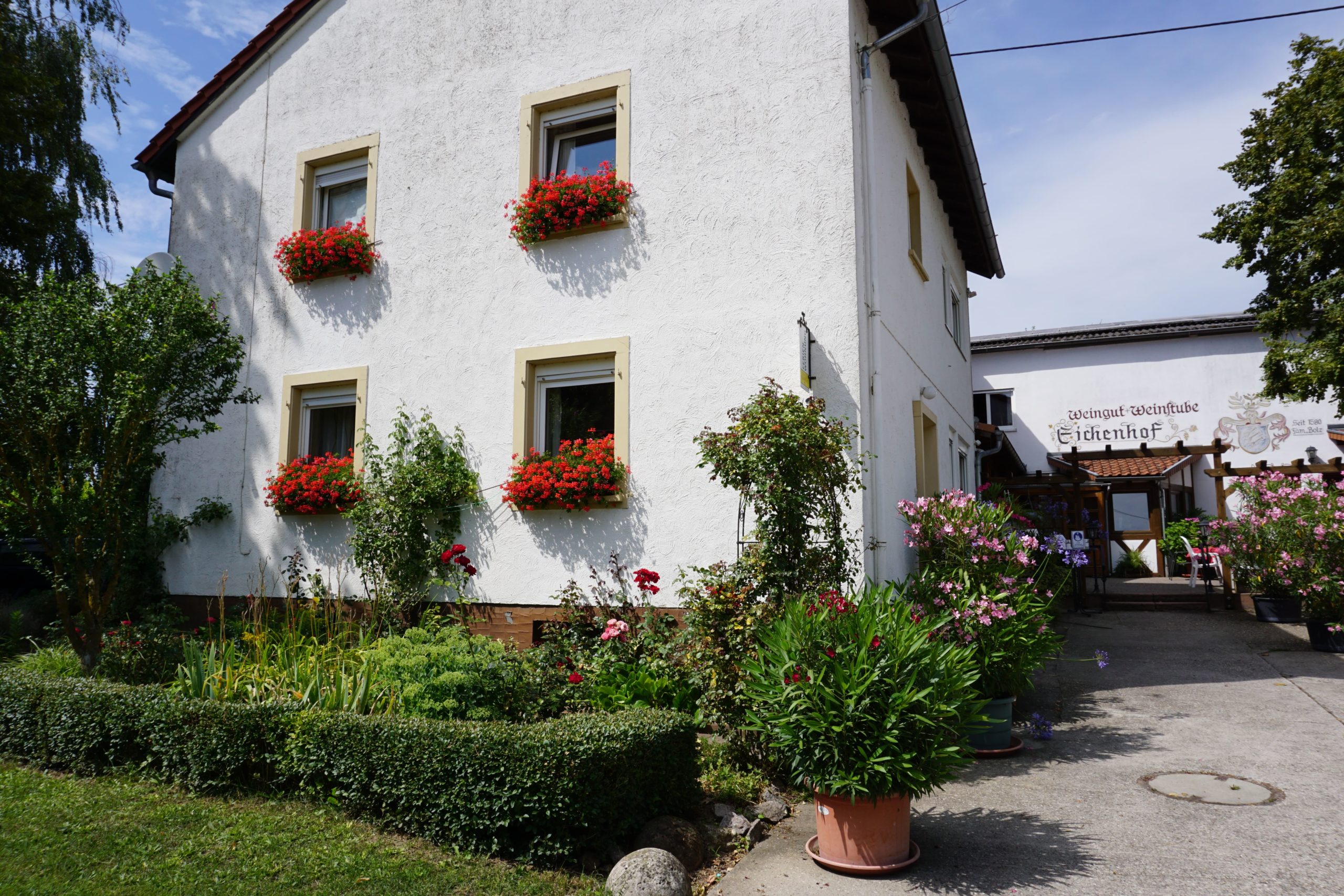 Frontansicht Eichenhof