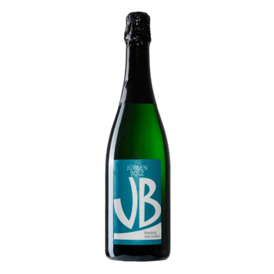 Flasche gefüllt mit Riesling Sekt