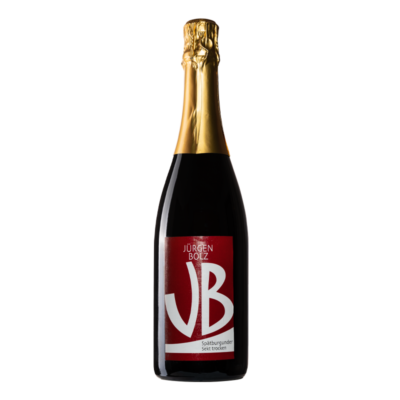 Flasche gefüllt mit Spätburgundersekt